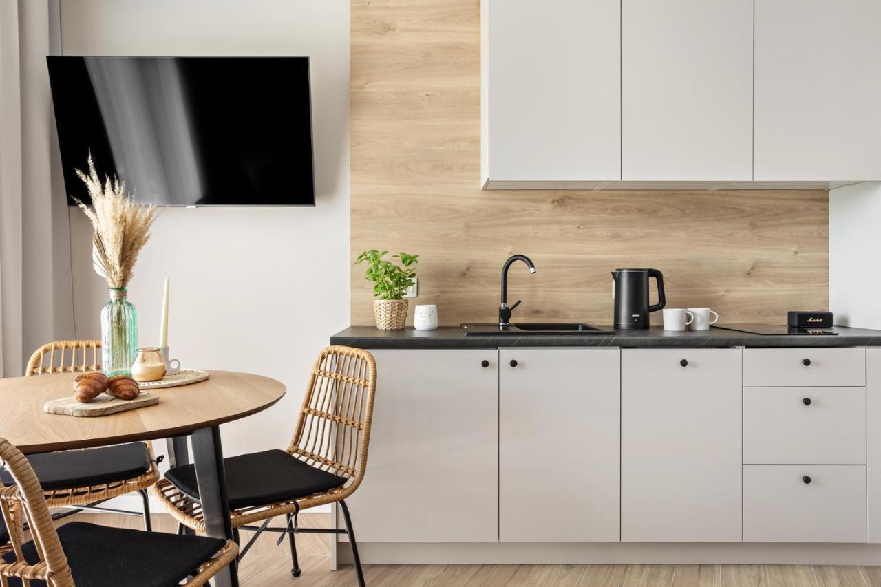 Artis Apartments By Housine Затор Екстериор снимка