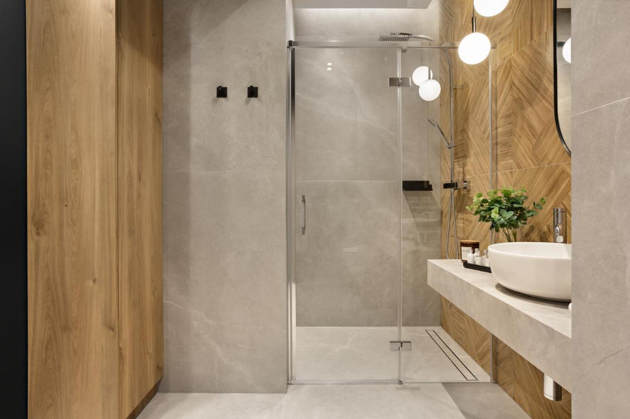 Artis Apartments By Housine Затор Екстериор снимка