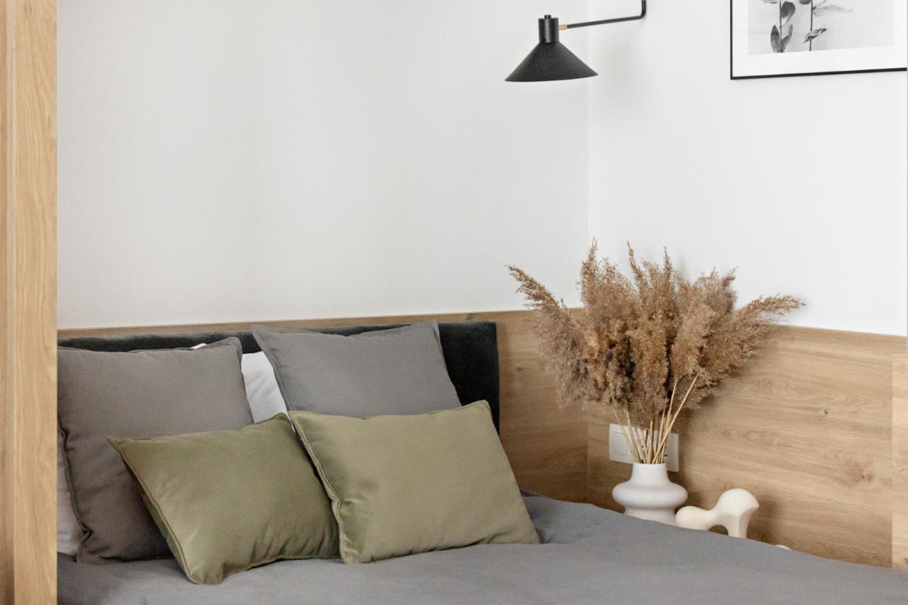 Artis Apartments By Housine Затор Екстериор снимка